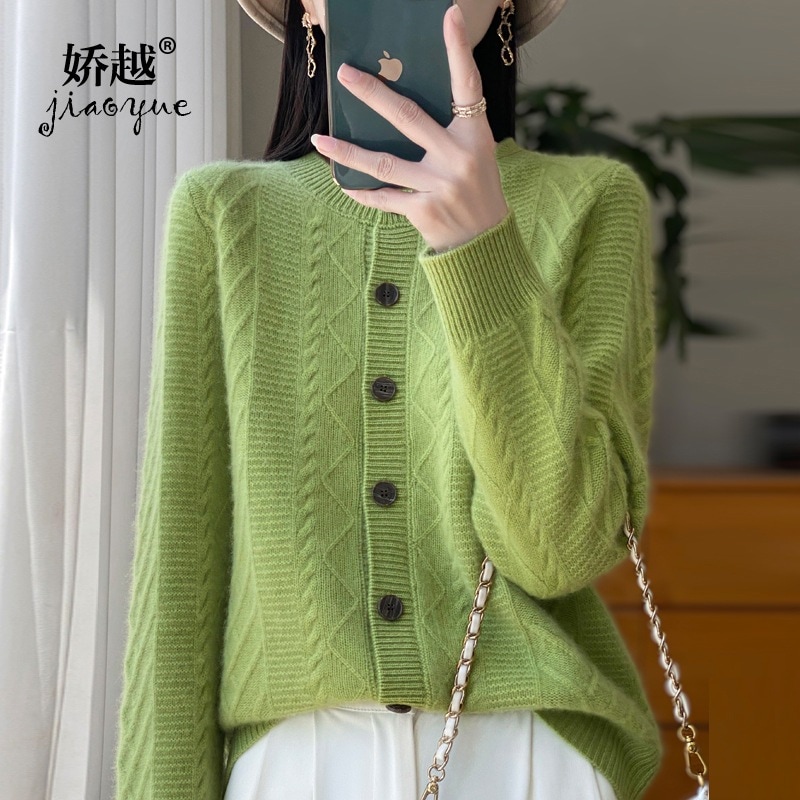 女性のウールカーディガンラウンドネックソリッドカラーセーターツイスト肥厚セーターレトロ 7 針ウールジャケット女性のための