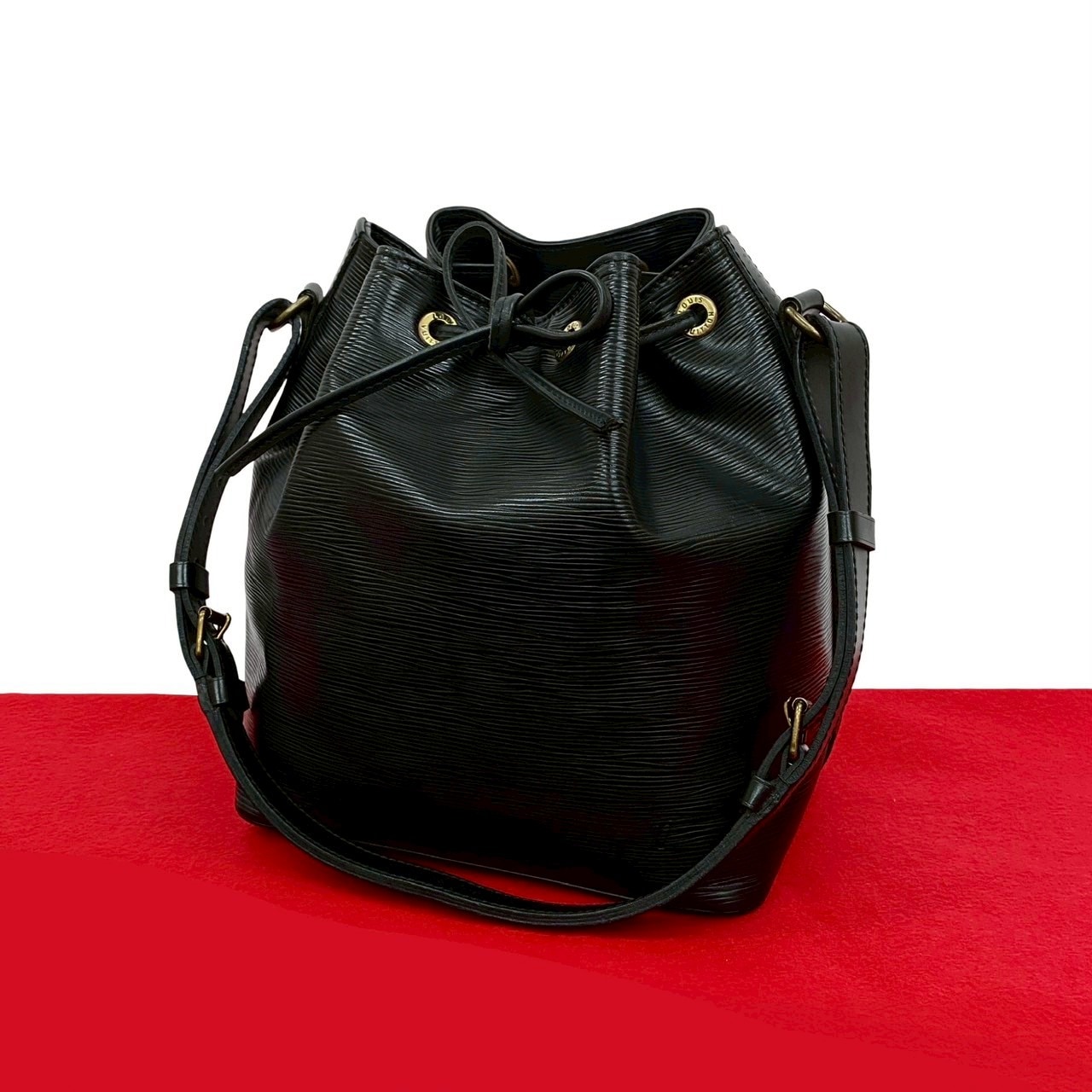 ヴィンテージ プチノエ エピショルダーバッグ レザー ブラック 72442