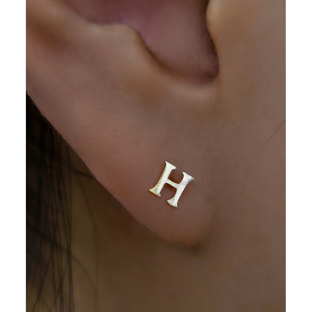 ヘレンジュエリー 14K イニシャル H イヤリング