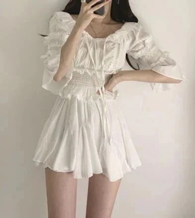 おしゃれの必需品レース オフショルダー ホーンスリーブ トップス + スリムフィット 大きい裾 スカート ミニスカート 2点セット