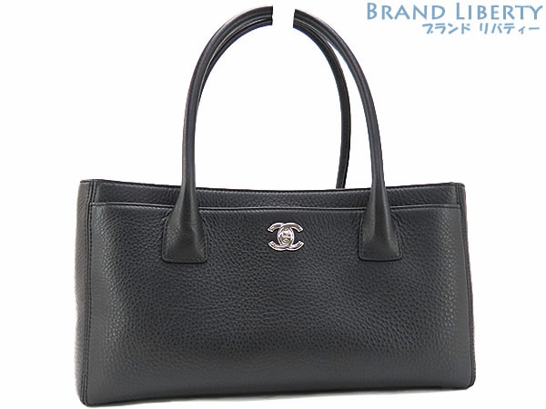 新品同様シャネルエグゼクティブラインキャビアスキントートバッグハンドバッグ脱着可能ポーチ付きブラックA67282