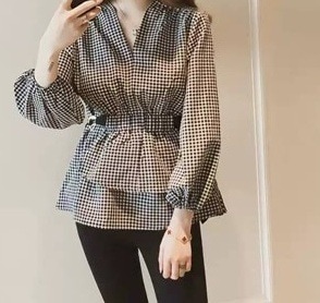 トップス ブラウス 袖あり 長袖 Vネック かわいい 可愛い きれいめ シンプル カジュアル 上品 おしゃれ かっこいい 可愛い 女子 こなれ感 ラフ ラブリー キュート モダン 5,117円