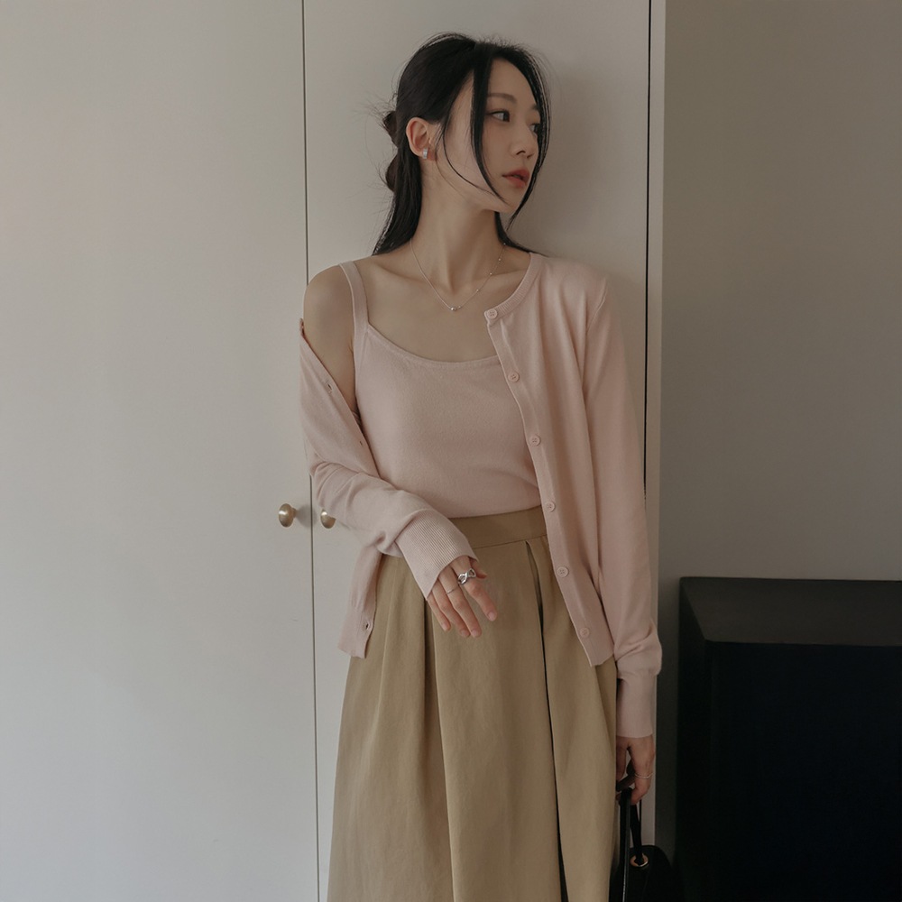 ベルセンのしっとりニットスリーブレスカーディガンセット