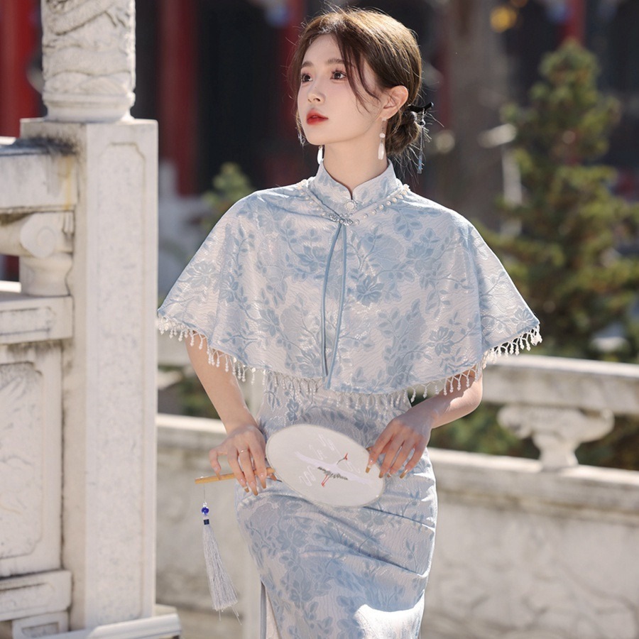 レイクブルーチャイナドレス24年レディース春夏ミドル丈ケープとショールツーピース半袖婚約ドレス 6,942円