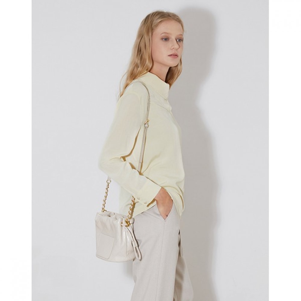 [オリビアローレン] バンドネックブラウス_VOCNL3S2111 5,376円