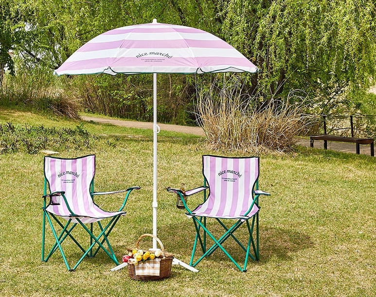 ピンク ストライプ パラソル & 椅子