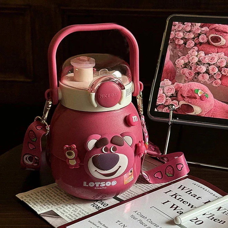 【1つ買うと10個もらえる】Time salesいちご熊316保温カップアニメ公仔ストロー学生飲用水大容量高颜値大腹カップ