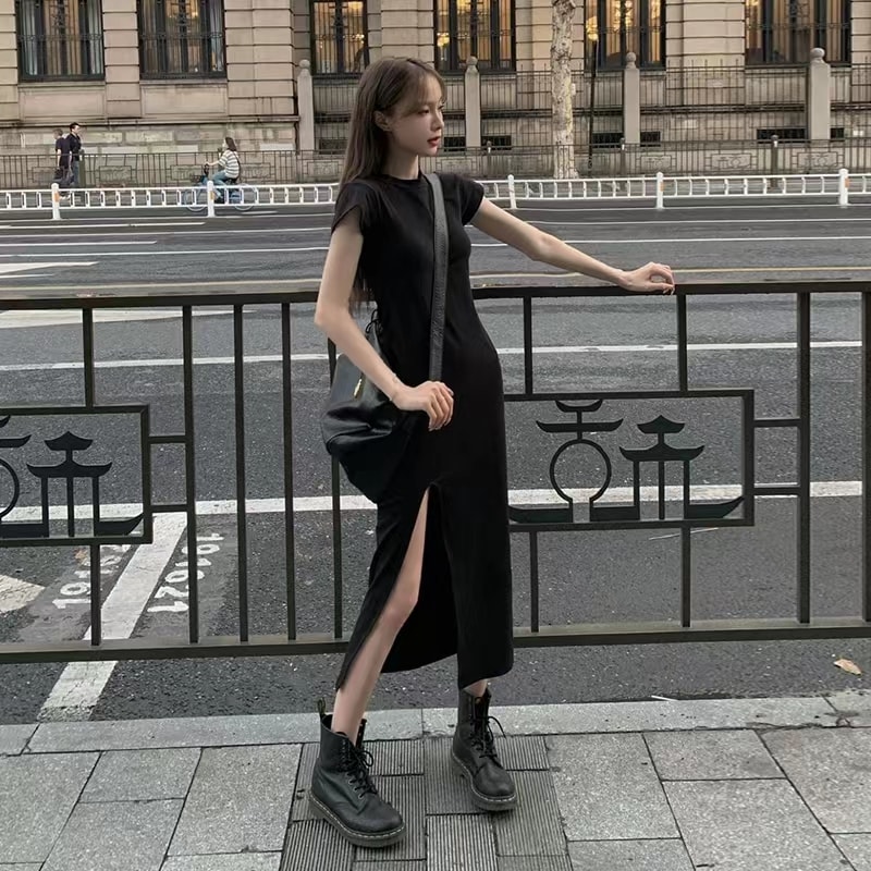 ホットガール半袖 Tシャツ黒ドレスセクシーな膝スリットバッグヒップロングスカート韓国ファッション