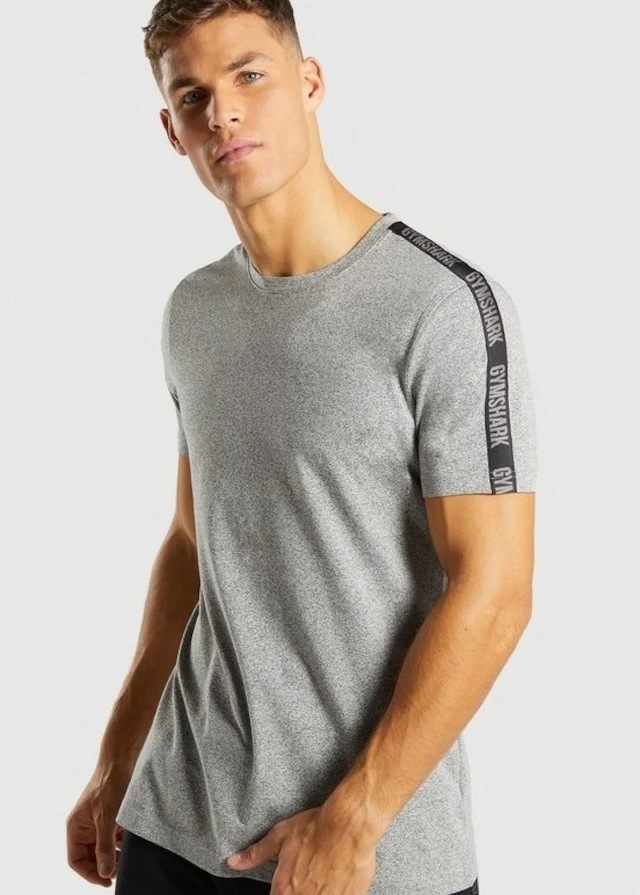 【送料無料】GymShark　ジムシャーク　taped t-shirt Tシャツ グレー【grey marl】Ｌサイズ　メーカー直輸入品！