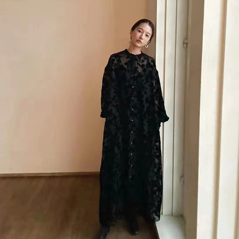 レディース ワンピース シャツ フレア ロング 長袖 クルーネック ストレート Iライン フェミニン 刺繍 バックコンシャス 前開き 透け感 シースルー 切り替えデザイン 薄手 大人可愛い シンプル