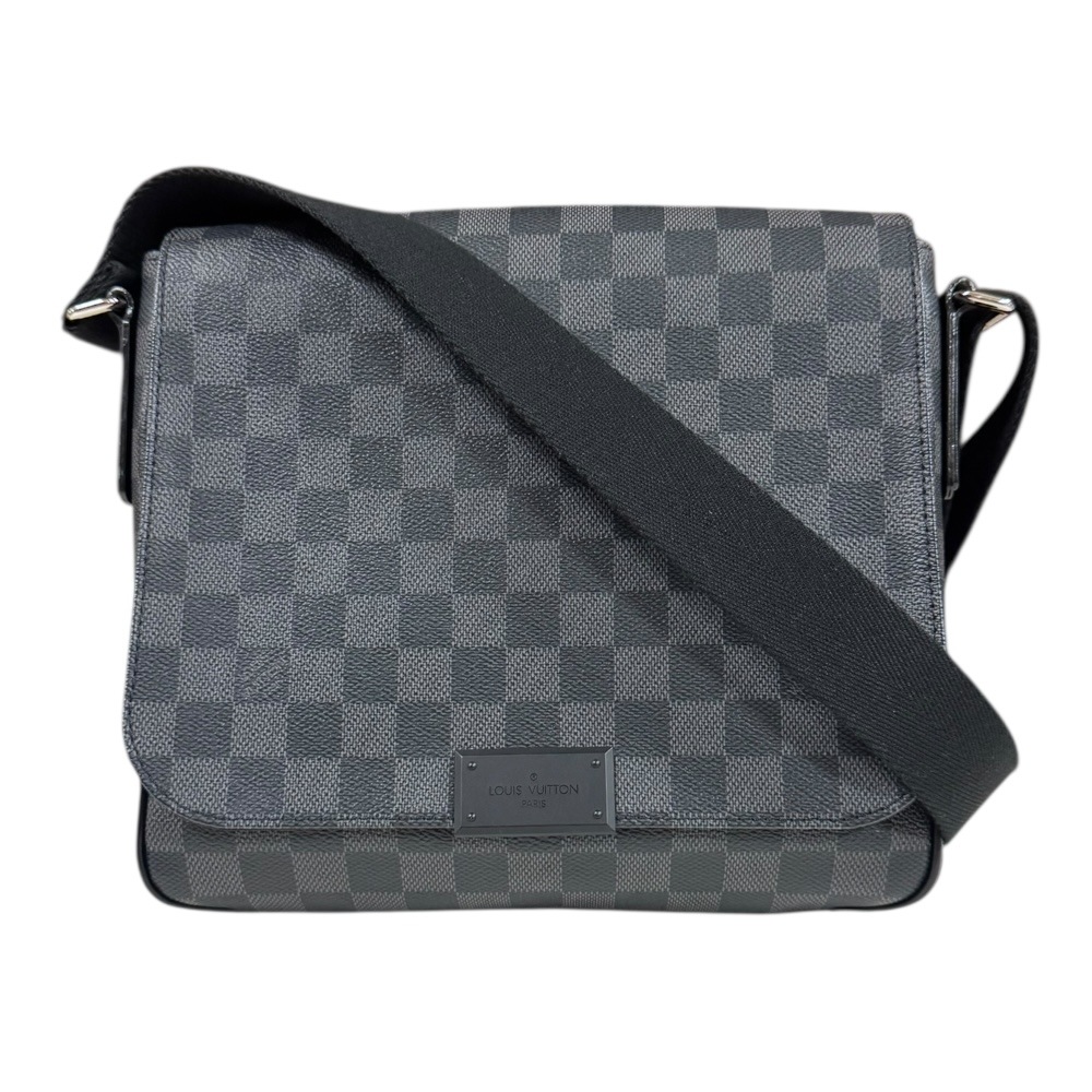 ルイヴィトン ディストリクトPM ダミエグラフィット ショルダーバッグ ダミエグラフィットキャンバス N41260 ブラック LOUIS VUITTON 中古 美品