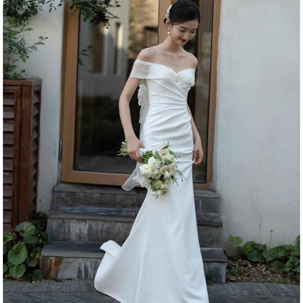ウェディングドレス ウエディングドレス 二次会 結婚式 前撮り ブライダル ロングドレス 花嫁 スレンダードレス スレンダーラインドレス サテン ノースリーブ
