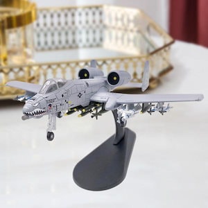 1 / 100th Realistic Aviation A USA A-10攻撃機USA飛行機戦闘機航空機玩具モデル（ディス取り外し可能