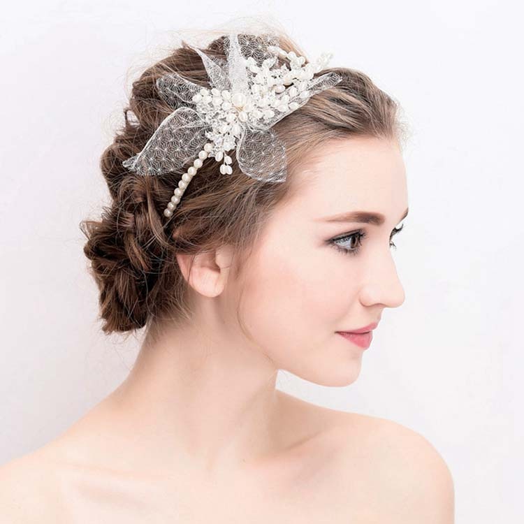 【本日限定】ティアラ 王冠 カチューシャ ウェディング小物 ヘアアクセサリー 二次会 花嫁 ブライスアクセサリー ウェディング 結婚式 ブライダル 花飾り スパンコール リーフ パーディー ヘア飾り
