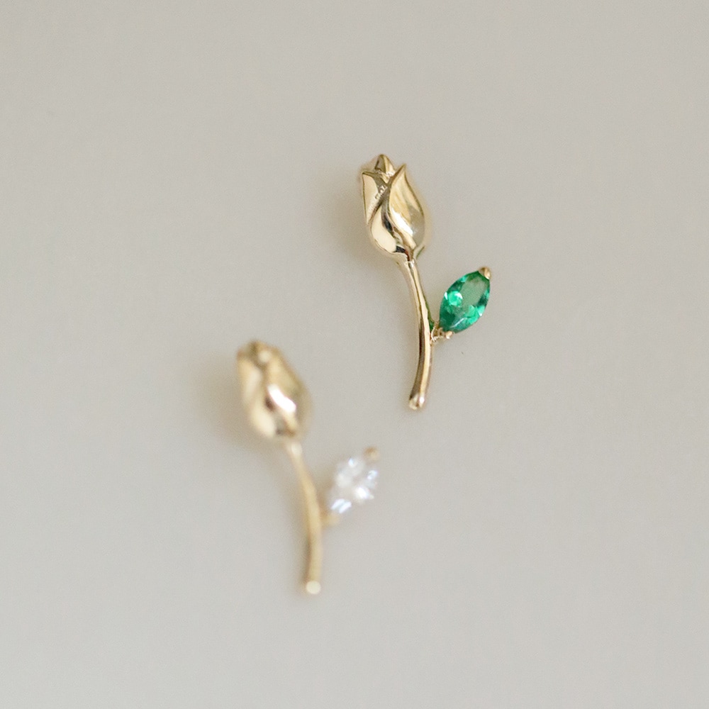 9Kゴールドのチューリップペンダントです