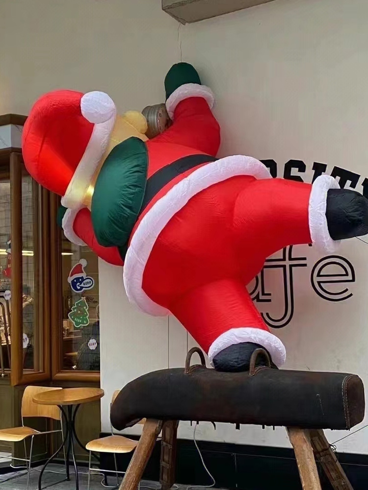 クリスマスの装飾の膨脹可能な壁の上昇の老人の膨脹可能な屋外の発光大きい模型のレイアウトの場面美陳