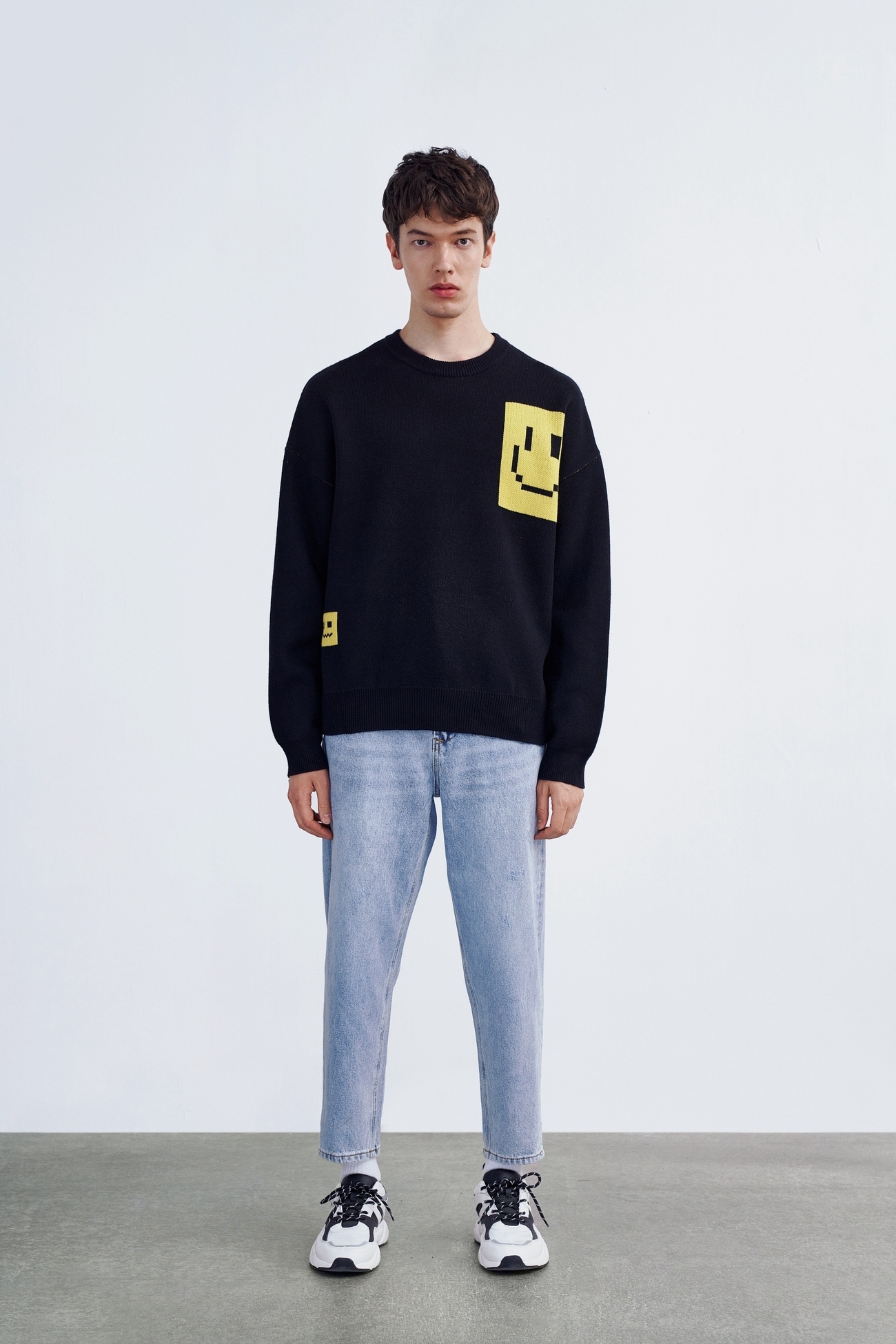 春 紳士服 トレンド ヒットカラー スマイル プルオーバー ニット Tシャツ 春 新作 紳士服 トレンド ヒットカラー スマイル プルオーバー ニット Tシャツ ブラック S M L トップス