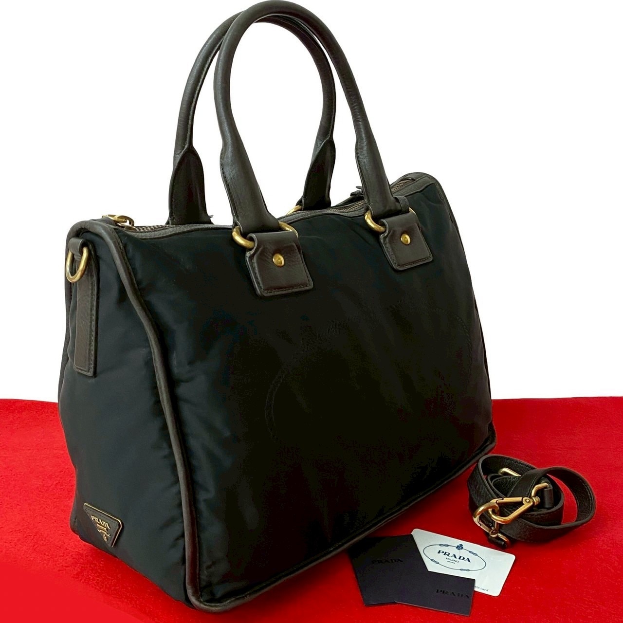 三角ロゴ 金具ショルダーバッグ ナイロン レザー ブラック 31169