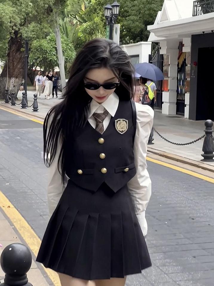 【急速出荷!】韓国っぽ 3点セット ジャケット シャツプリーツスカート セットアップ ブラウス トップス ネクタイ ミニスカート ショート丈 ボトムス 美脚 脚長 長袖 女子高生コスプレ 仮装 卒業式