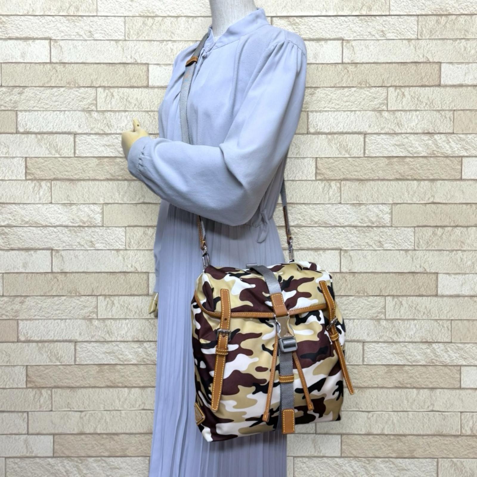 プラダ カモフラージュ柄 ショルダーバッグ ナイロン 2VL028 ブラウン PRADA 中古 美品