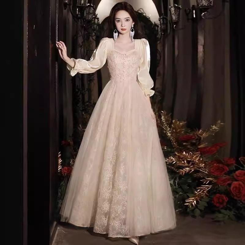 シャンパンイブニングドレス2024新作秋長袖軽い高級宴会気質ホスト妖精大人ドレス