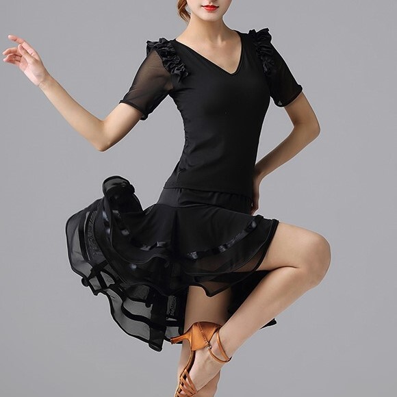 ダンス服 社交ダンス ワンピース 半袖 ショート丈 ミニスカート フリル スリムフィット ウエストスリム スイングスカート ラテンダンス ルンバ チャチャチャ パフォーマンス 競技 練習服 プロ