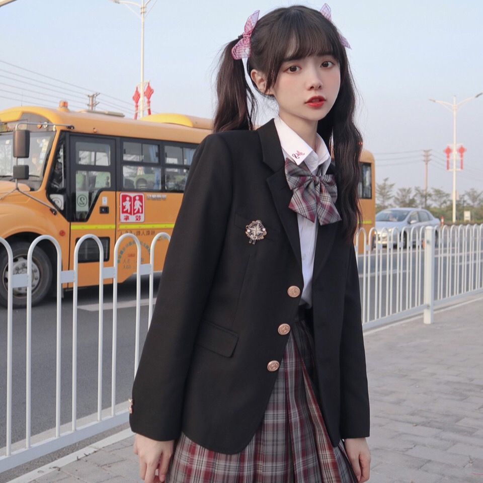 スーツスーツスーツコート女オリジナルJK制服多色スーツコートバッジ日系学院風コーディネートスーツジャ