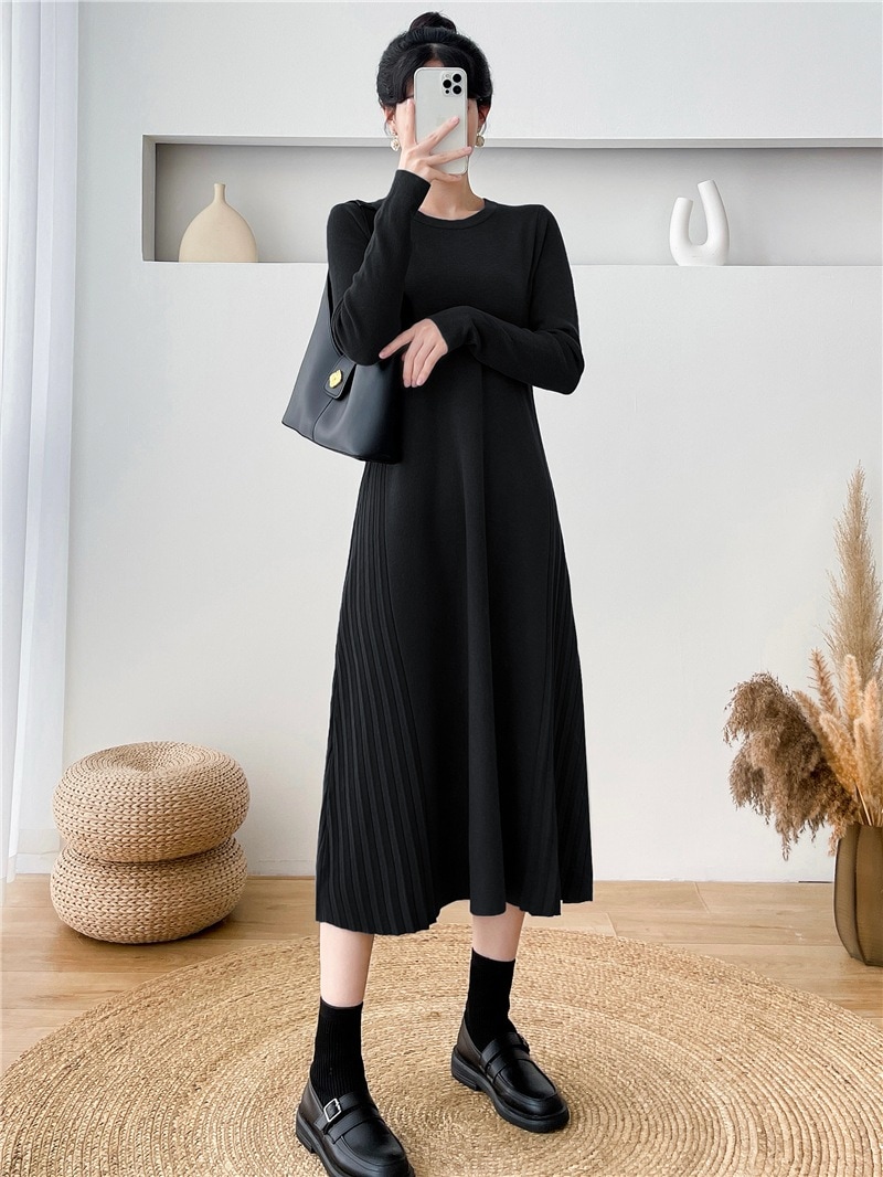 ミディアムレングスニットワンピース女性秋と冬の新時代のテイクセータースカート内の小さな気質 4,596円