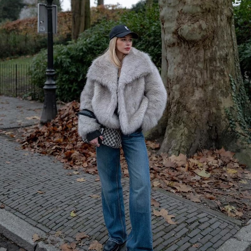 おしゃれな無地ショートファー2024欧米美人冬エレガント通勤服