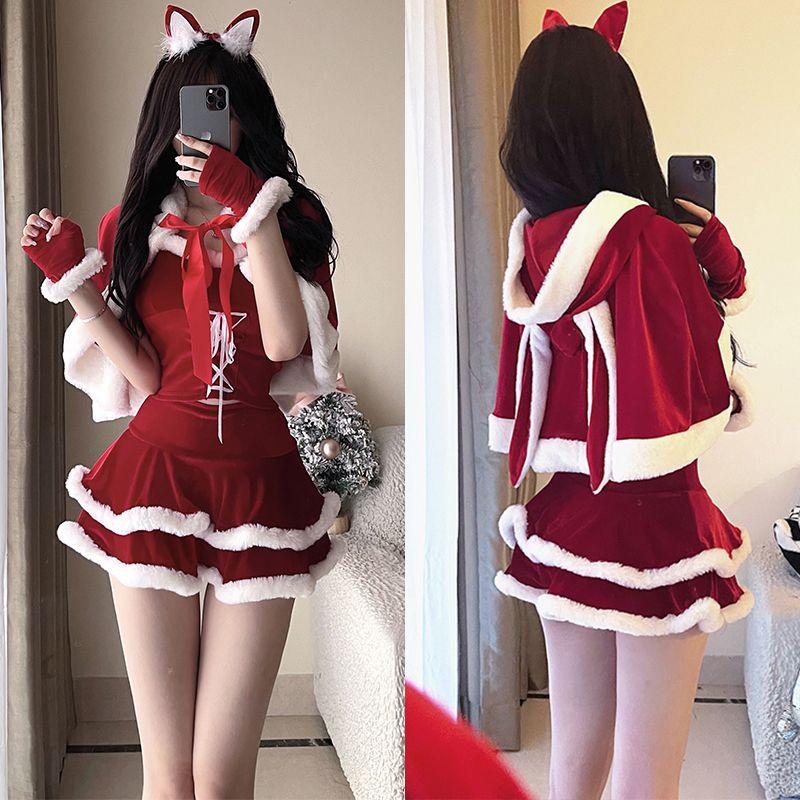 コスプレセクシーで可愛いクリスマス服女子サンタコスプレ