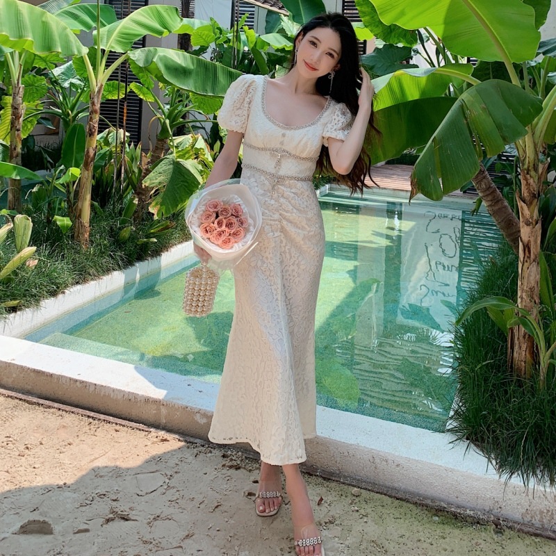 新しい夏の服アイボリーホワイトレースパフスリーブボウとダイヤモンドの装飾興味があります） 良い服はよく世話される必要があります冷水で洗って（吸収しないでください）乾燥させて乾燥させ