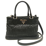 Qoo10] PRADA ヴィッテロダイノ ホワイト ゴールド 金