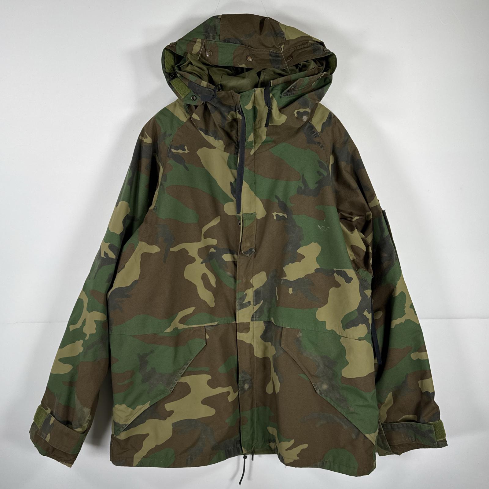 古着 ミリタリージャケット ECWCS GORE-TEX ウッドランドカモ ゴアテックスパーカー 迷彩 米軍 実物 カモフラ large regular メンズ