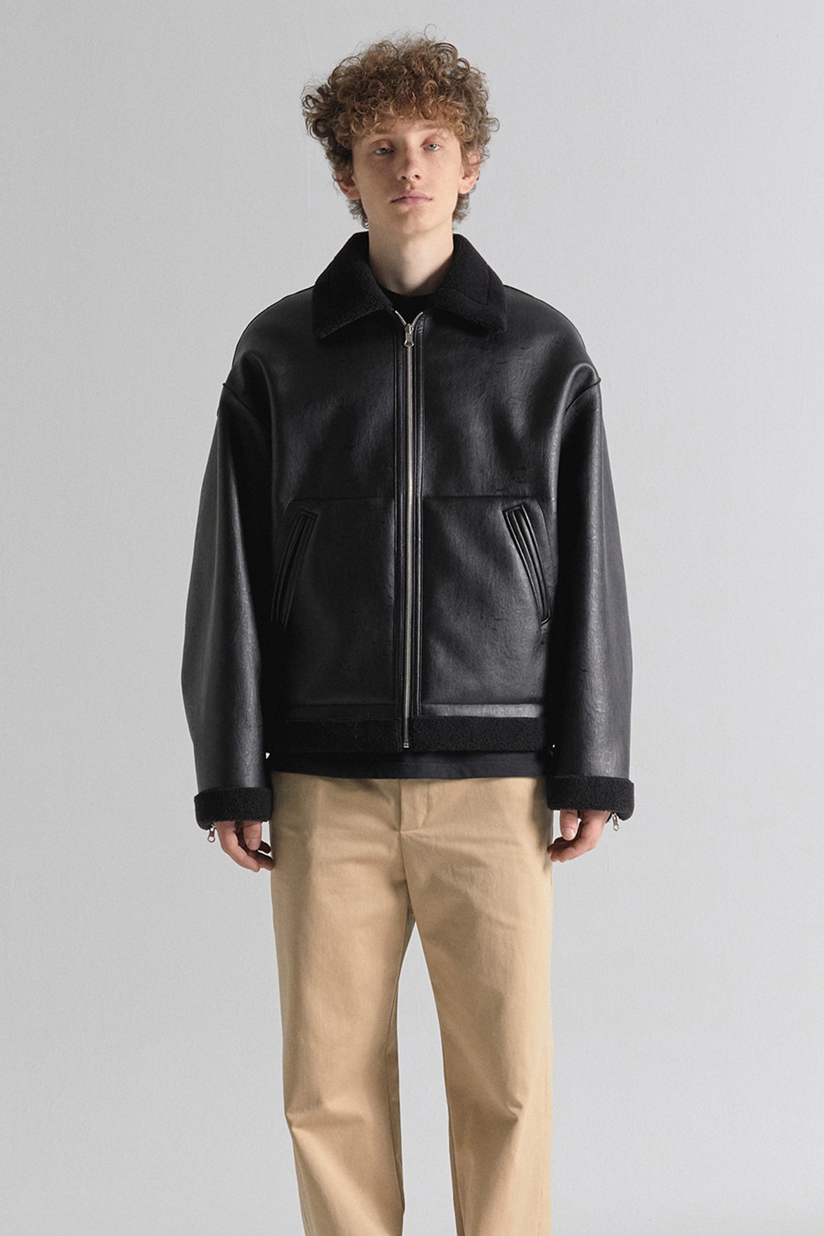 【REST & RECREATION】(UNISEX) RR REVERSIBLE SHEARLING JACKET : BLACK
