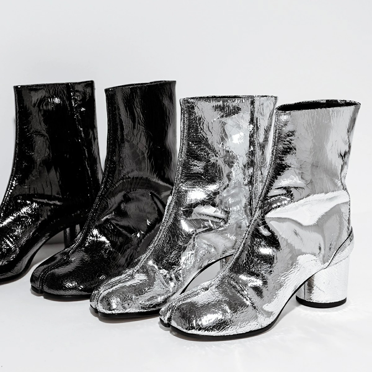 MAISON MARGIELA メゾンマルジェラ 22 ショートブーツ Tabi タビ S58WU0246 P5016 レディース ブロークンミラー 6cmヒール 足袋 靴 カラー2色