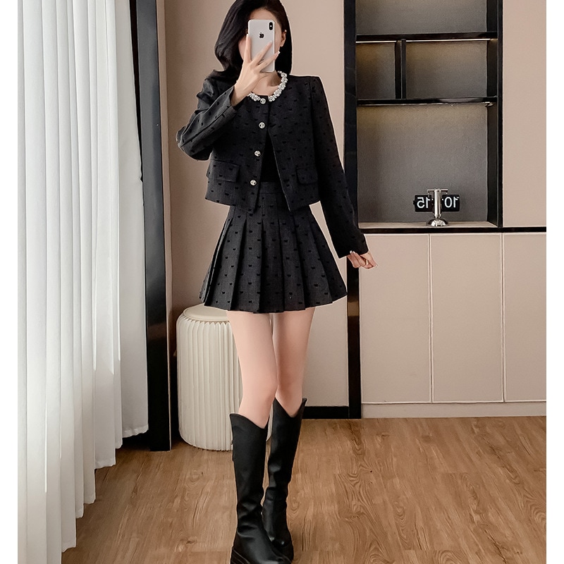 スーツセット女性2024秋服新型高級感コート百ひだスカート洋気減齢ファッション洋気2点セット