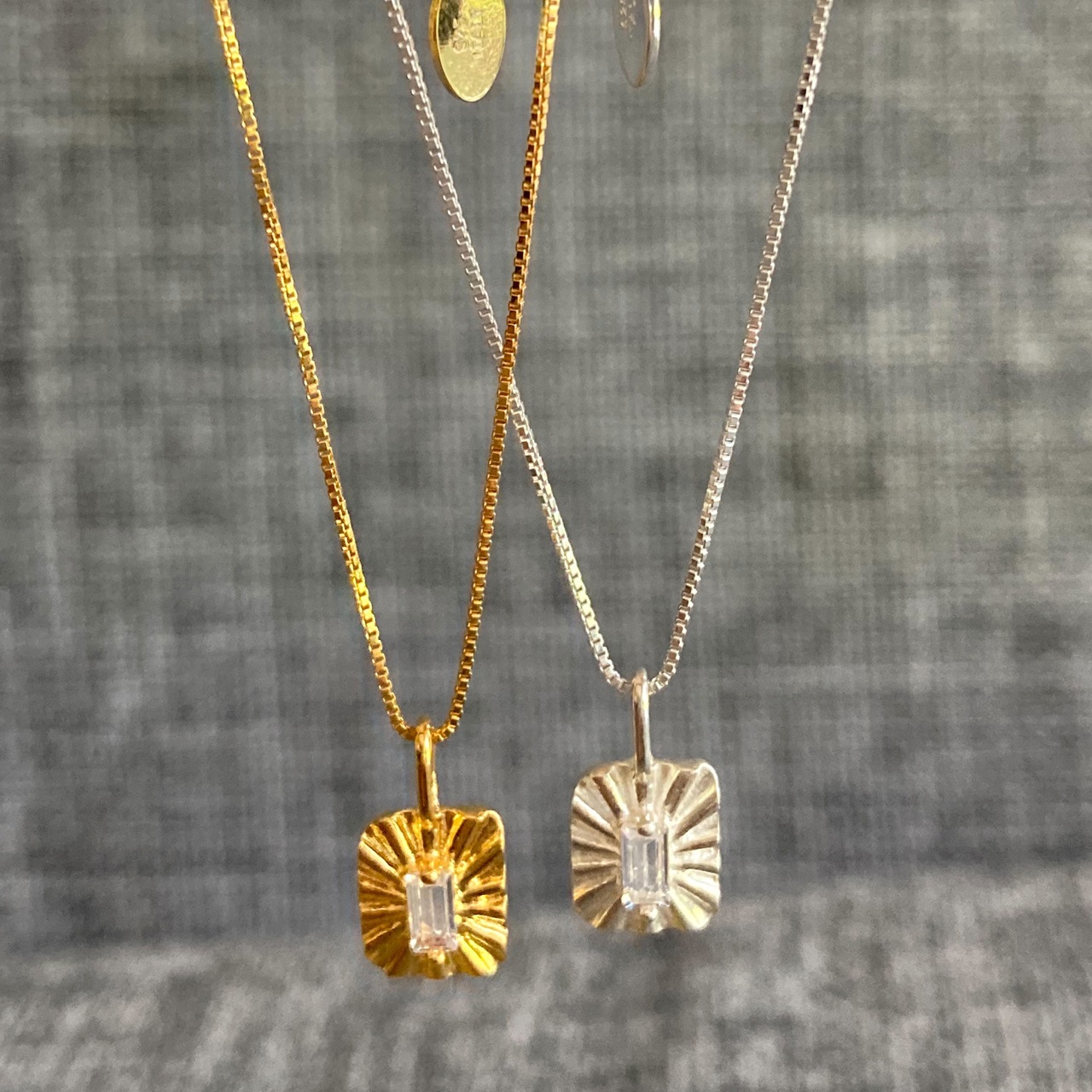 [国内発送] 韓国ジュエリー・Silver925スクエアーペンダントネックレス・アレルギー対応ジュエリー