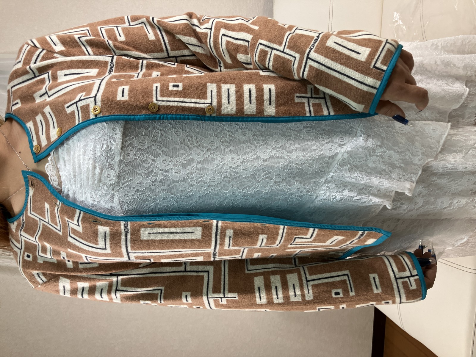 カーディガン ジャケット 総柄 ズッカ風 ロゴ ニット 長袖 イタリア製 ITA44 レディース ベージュ 裏地付き 羽織り ヴィンテージ