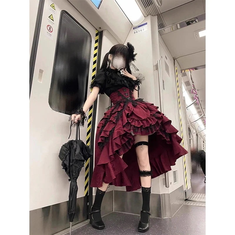 ゴスロリ黒シャツ赤プルアップスカートスーツロリータ衣装
