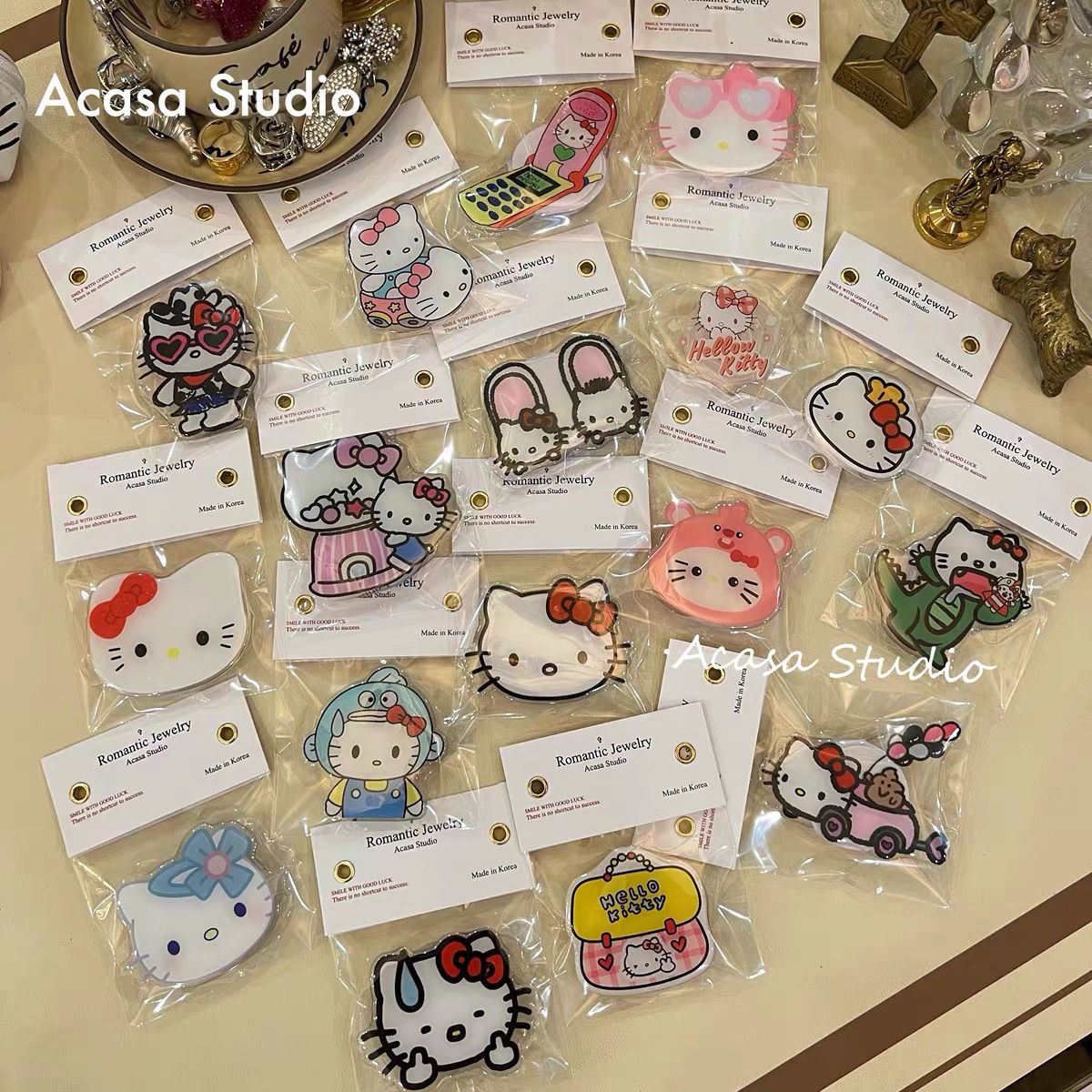 【10点セット】スマホホルダー【3日間送信】18種類3Mねんちゃくキティ スマホグリップ 韓国 キティちゃんスマホアクセサリーハローキティスマホスタンド 落下防止スキティーちゃんマホホ