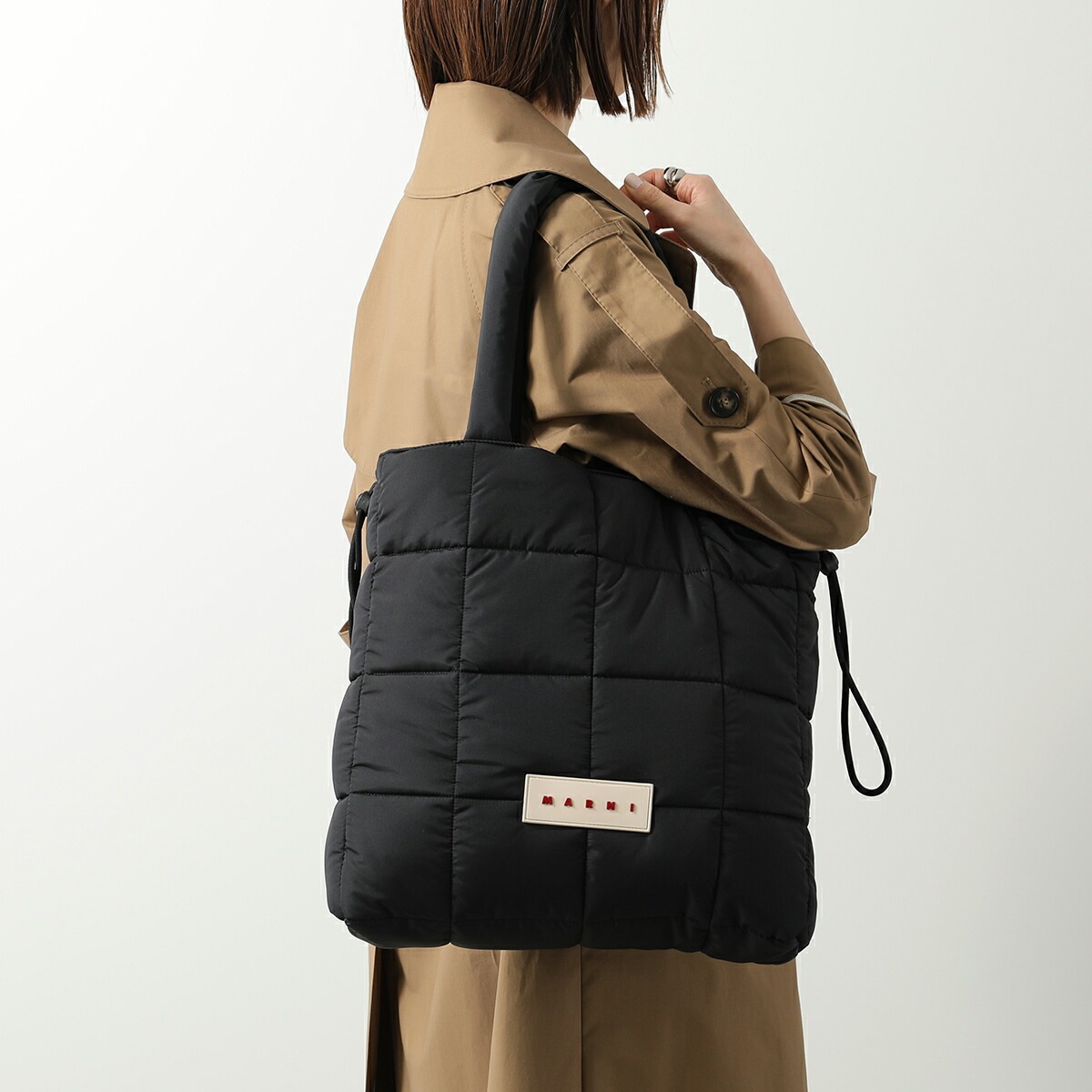 MARNI マルニ トートバッグ Puff パフ SHMQ0104U1 P8068 レディース キルティング パデット ロゴパッチ 鞄 00N99 SHMQ0104U1P806800N99