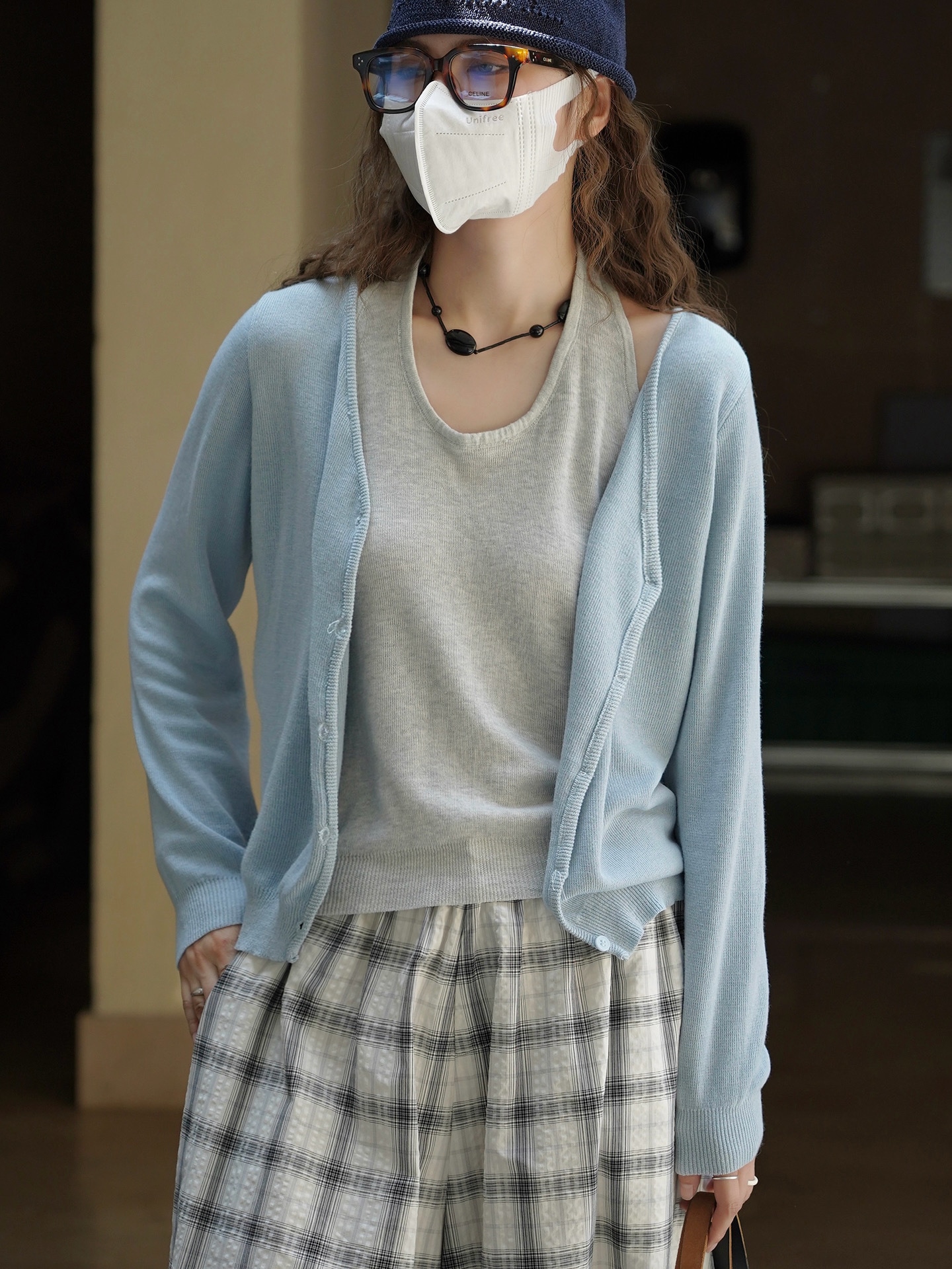 秋の新型韓国系気質通勤首vネックニットカーディガン