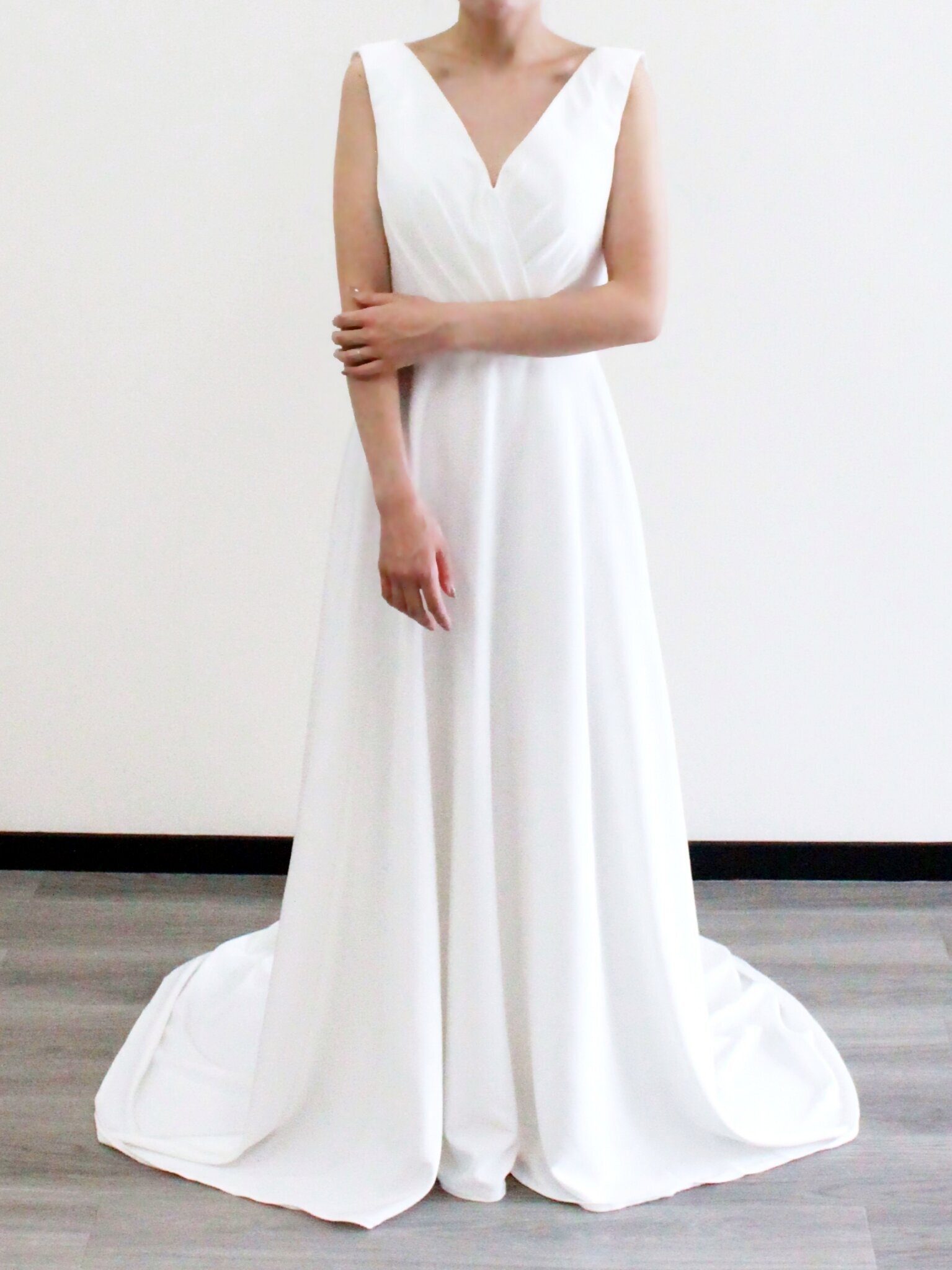 パーティードレス 高級イタリアサテン ハンドメイド ノースリーブ 美しいバックレース 2次会/合コン/デート 28,712円