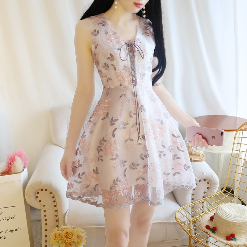 1630.刺繍レースアップミニドレス（ピンク）2019 春夏 sale パーティー 結婚式 二次会 女子会 デート レストラン