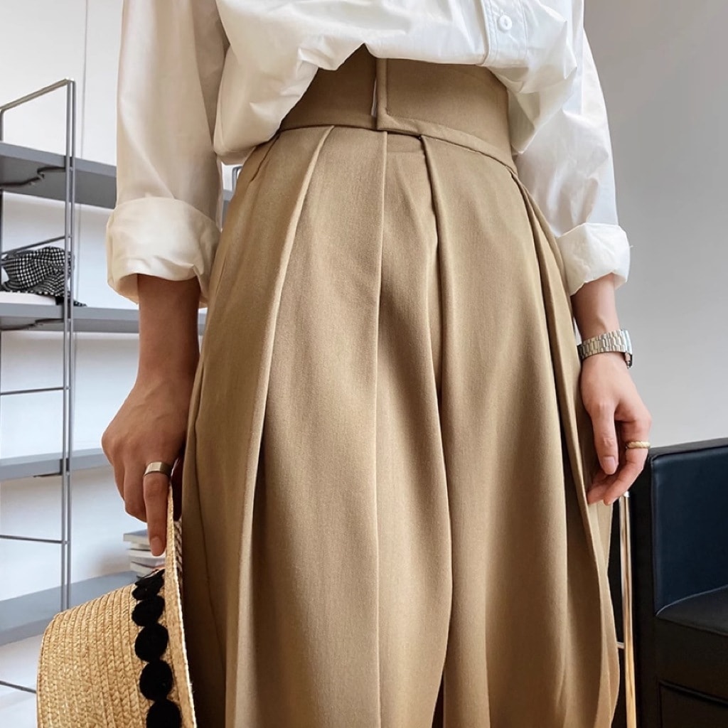 レディース パンツ ボトムス ワイドパンツ フルレングス タック ファスナー ポケット ボタン かわいい 大人可愛い きれいめ 上品 おしゃれ こなれ感 個性的 主役級 存在感 都会的 ナチュラル