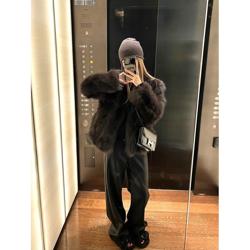 メイラード毛皮2025秋冬環境に優しいルーズトップス先進的な新しいイミテーションファーレディースコート厚手