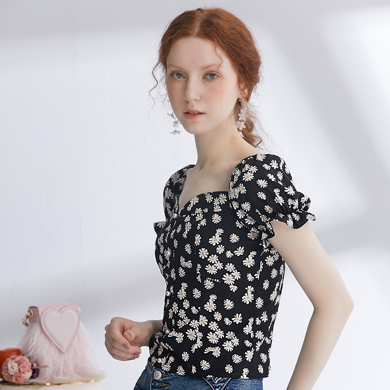 トップス Tシャツ カットソー ショート ショート丈 袖あり 半袖 プリンセススリーブ スクエアネック シフォン ポリエステル かわいい 大人可愛い きれいめ シンプル カジュアル 大人 上品