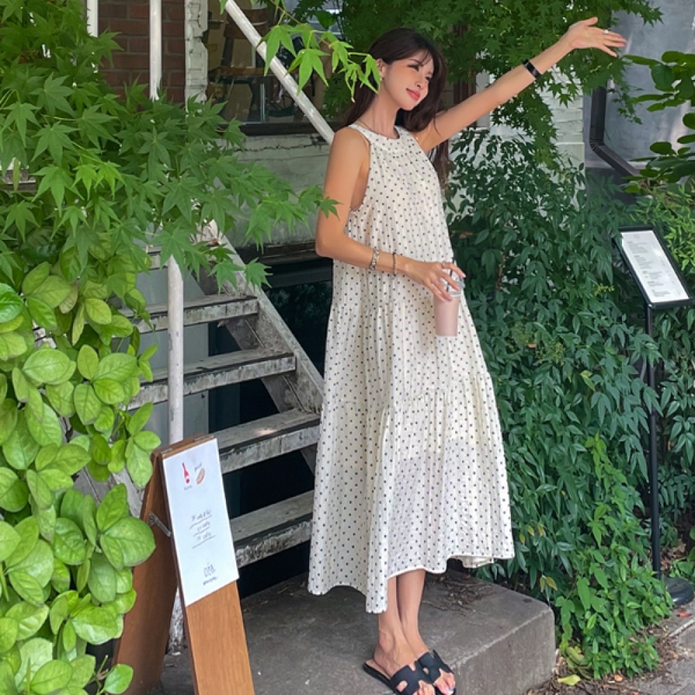 (NAK21) ドット柄ホルターネックシャーリングワンピース NK42-O-50 5,123円