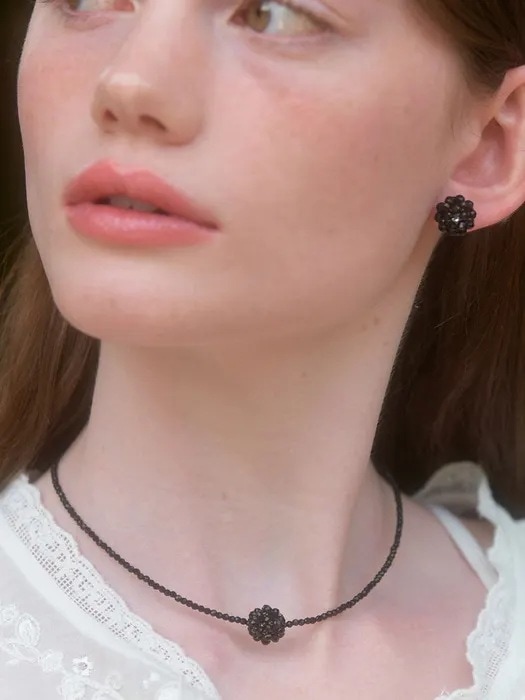 LOVE ME MONSTER Crystal Flower Earrings 韓国コスメ 韓国ブランド レディースファッション アクセサリー ピアス 指輪 韓国人気 アイドル