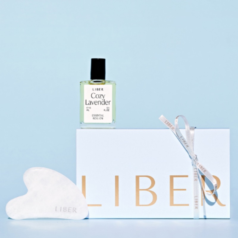 エッセンシャル アロマオイル ロールオン 15ml + かっさ ギフトセット (バジルスクエア/コージーラベンダー/ファインウッド 選択1)